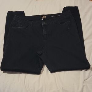 True Craft Black High Rise Jeans Classic Style